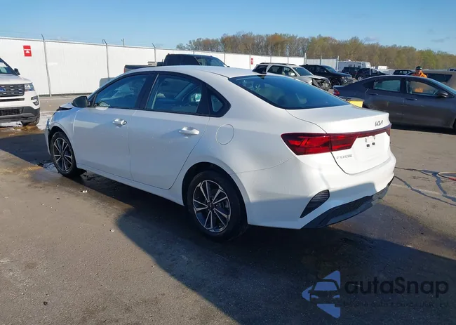 3KPF24AD5PE619448: 41999991