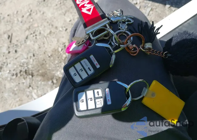 1HGCV1F18LA009887: 42000040