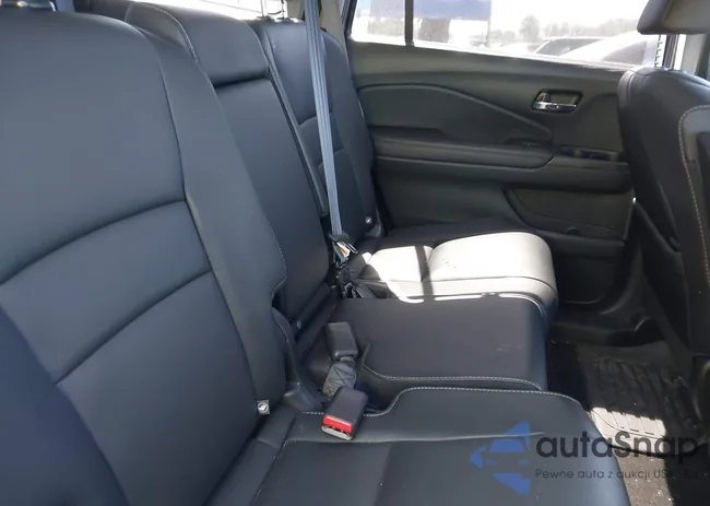 5FNYF6H27NB073904: 41999647