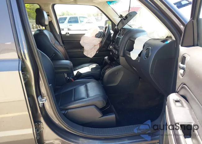 1C4NJRFB6GD598954: 41999828