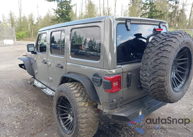 1C4HJXFG9MW531858: 42001095