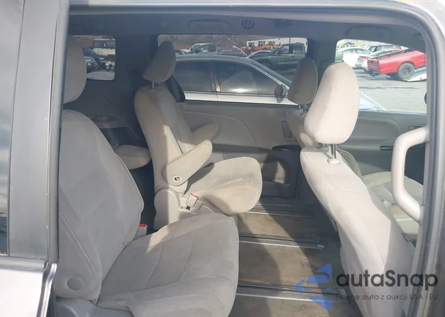 5TDZK3DCXGS740055: 42000526