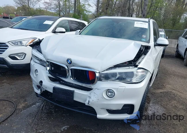 5UXKR0C5XF0P02453: 42000835