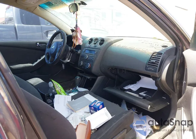 1N4AL2AP1CN435738: 42002328