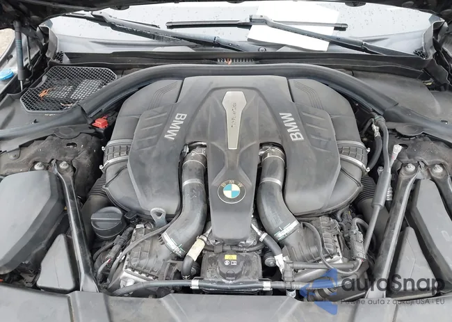 WBA7F2C58JG424774: 42001592