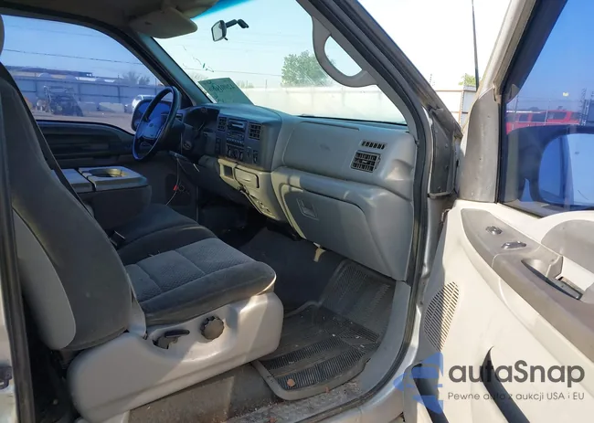 1FTNX21L82EA78294: 42001686