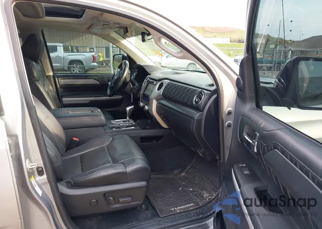 5TFAY5F11KX848702: 42001710