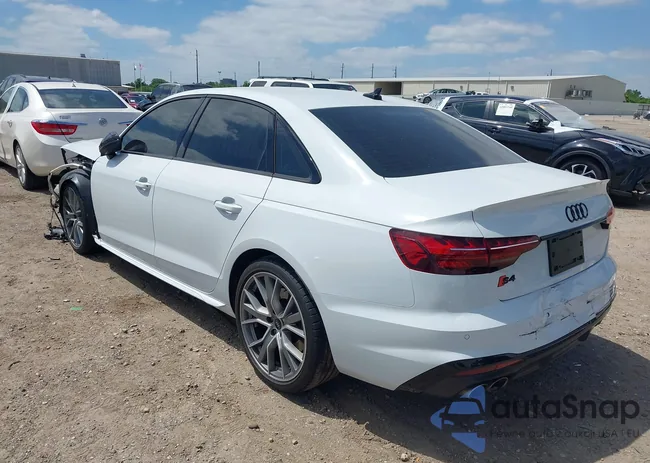 WAUB4AF4XNA045359: 42002936