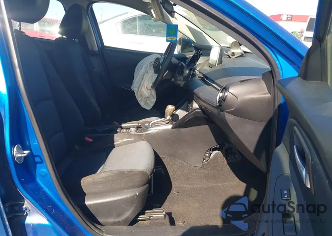 3MYDLBZV9GY114065: 42002937