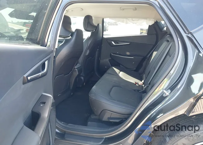 KNDC34LAXP5097236: 42003078