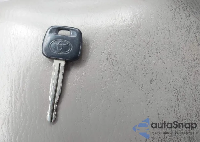 4T1BE32K33U219697: 42003327