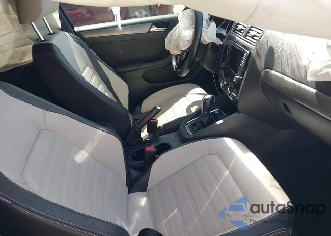 3VWD17AJ1GM241956: 42002734