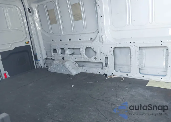 1FTYR2XG7JKA11705: 42003935