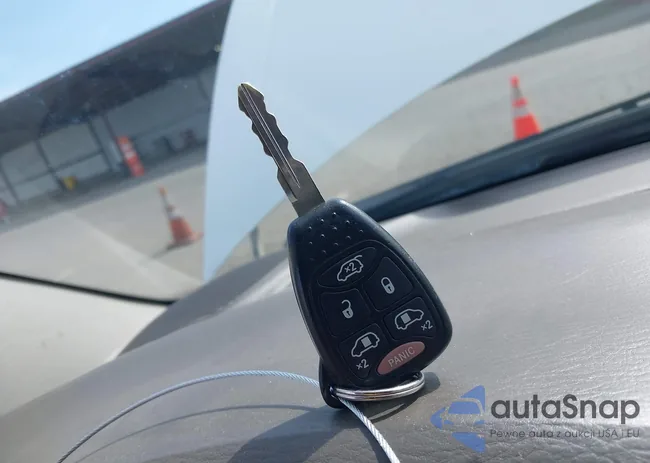 2D4GP44L17R235029: 42004228