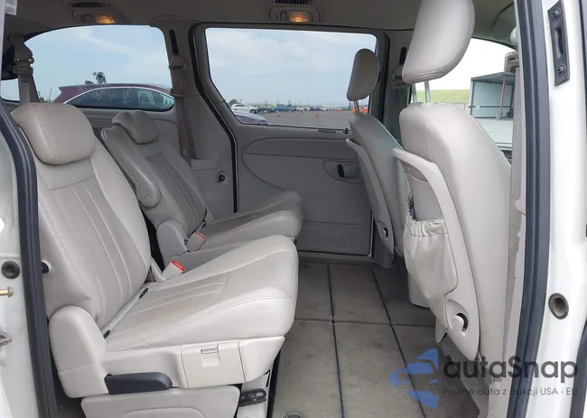 2D4GP44L17R235029: 42004228