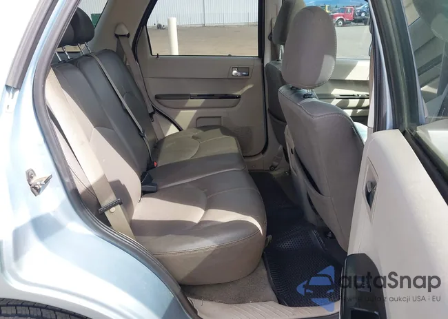 4F2CZ02Z18KM11213: 42004424