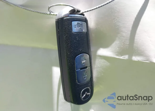 3MZBN1L38JM185142: 42004450