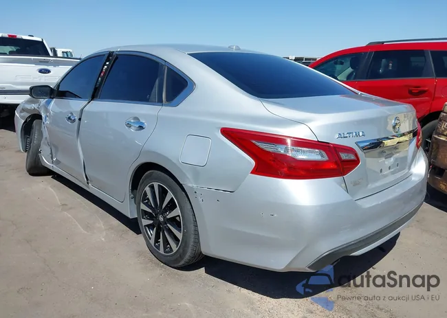 1N4AL3AP5JC163449: 42003751