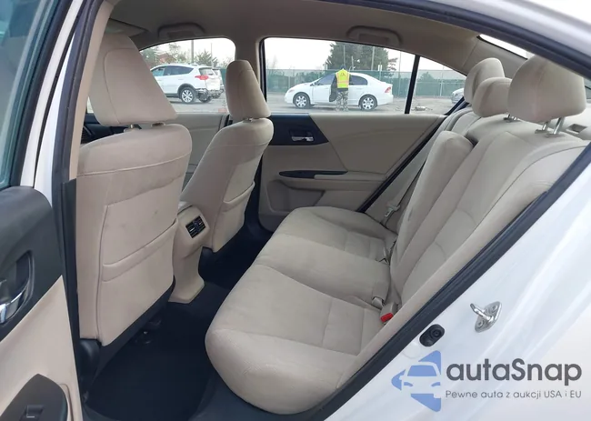 1HGCR6F30FA013892: 42004738