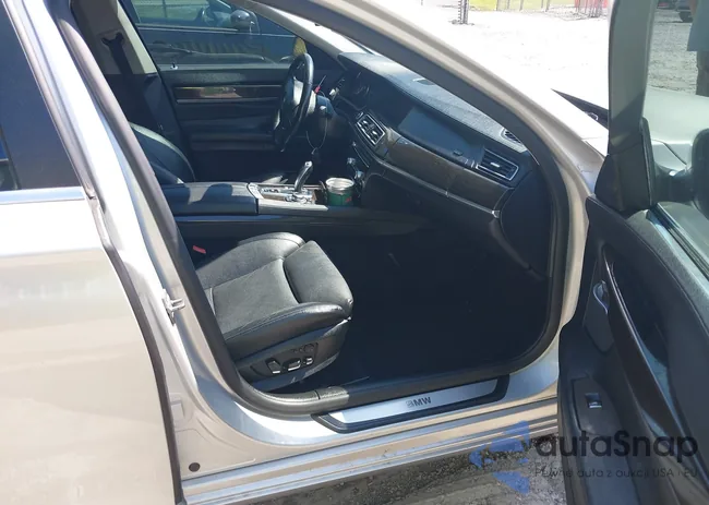 WBAKB4C5XCC575398: 42005984