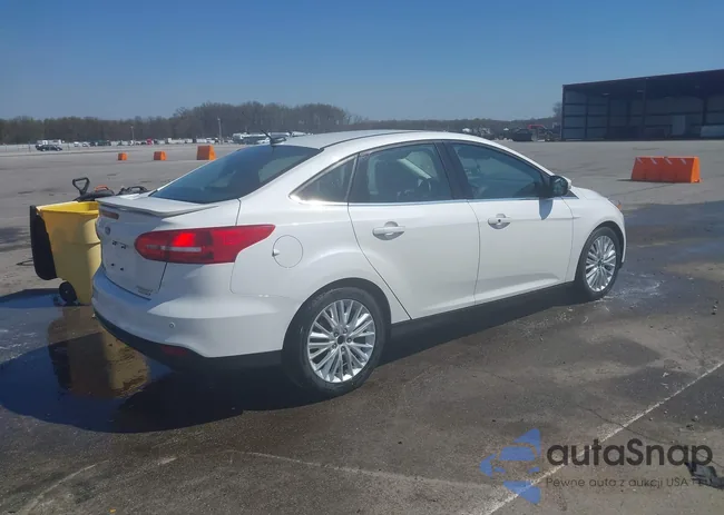 1FADP3J27GL359200: 42005989