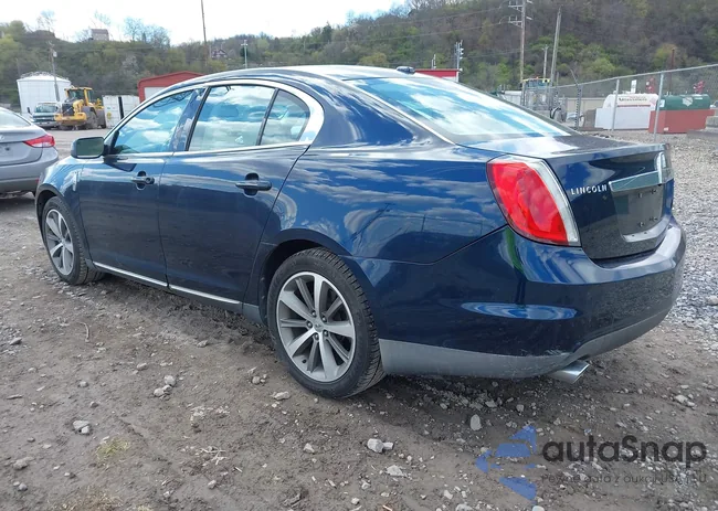 1LNHM94R79G608070: 42006126