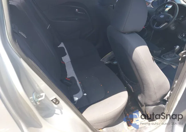 KNADM4A31D6123070: 42006295