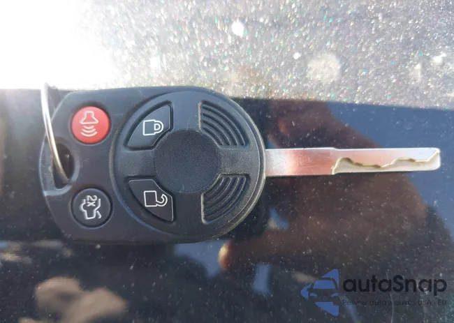 1FADP3F23EL218100: 42005713