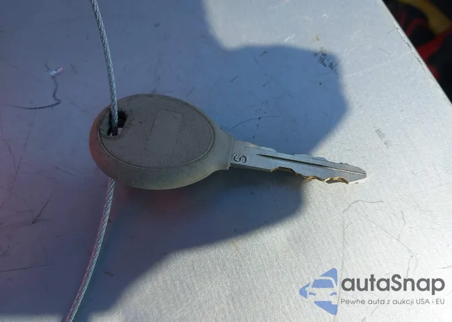 1C4NJPFB4CD719835: 42007009