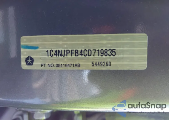 1C4NJPFB4CD719835: 42007009