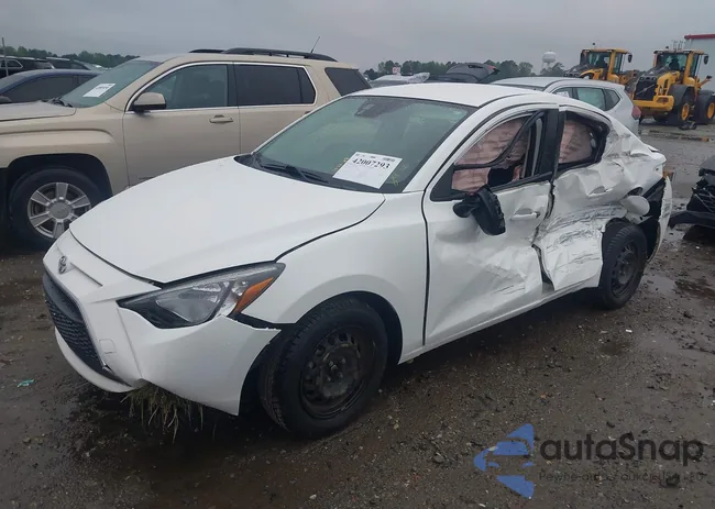 3MYDLBYVXLY710930: 42007293