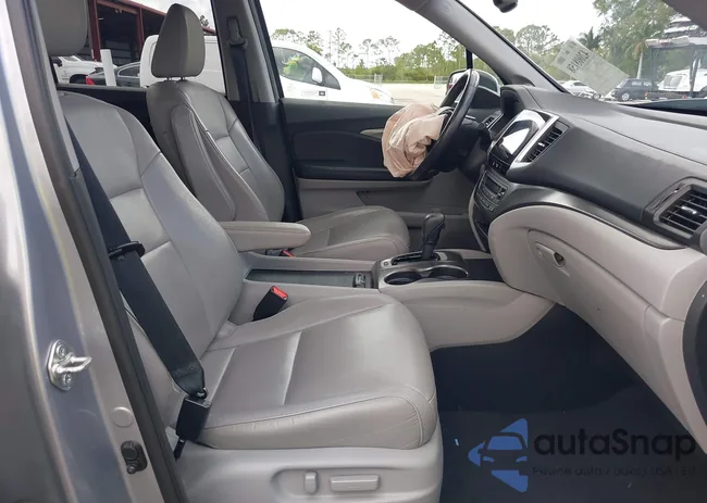 5FNYF5H59HB028715: 42008158