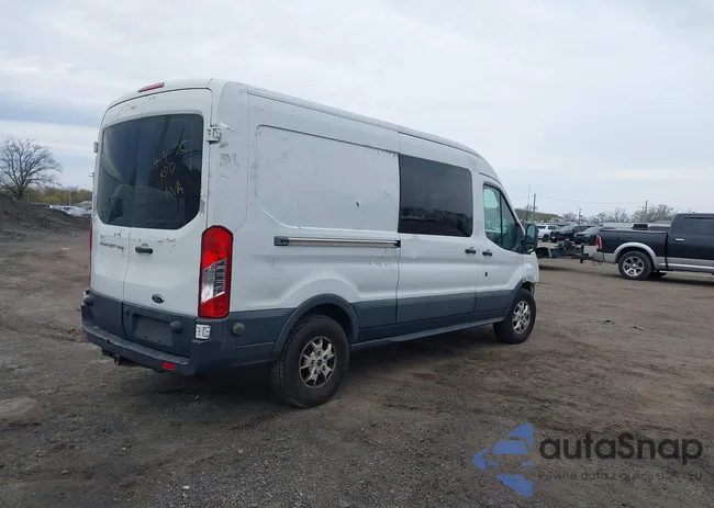 1FTNR2CM4FKA84584: 42008193