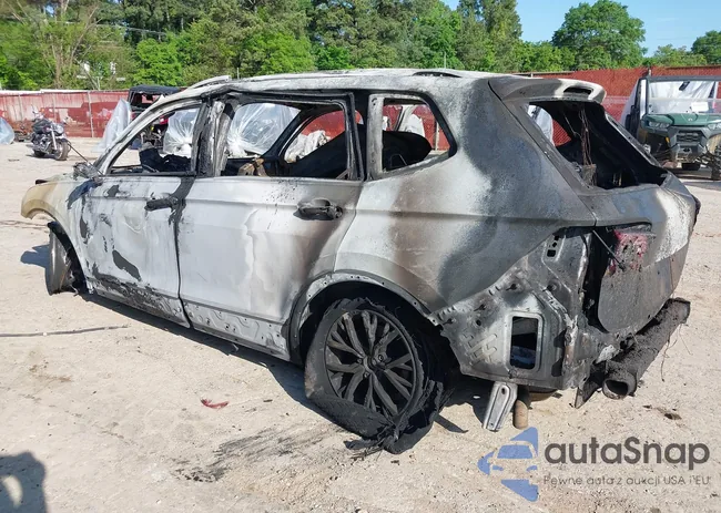 3VV3B7AX5MM029610: 42008282