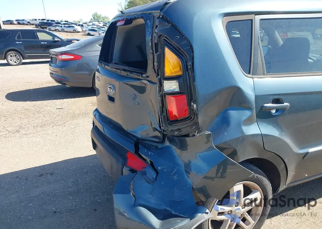 KNDJT2A2XB7340449: 42008291