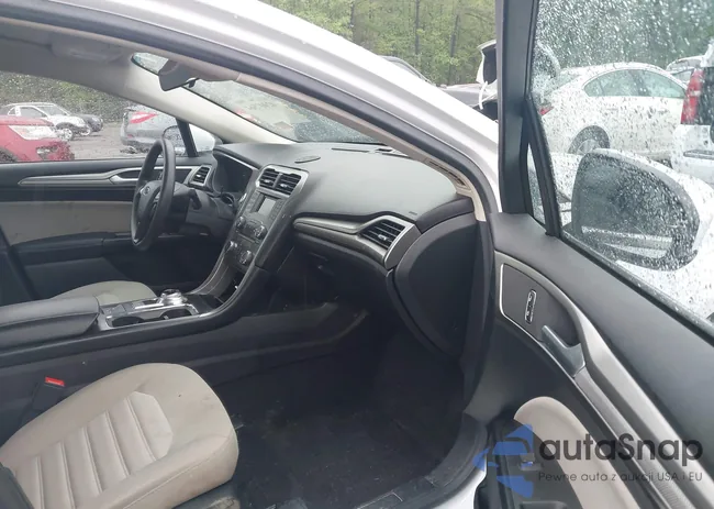 3FA6P0G77HR236395: 42007564