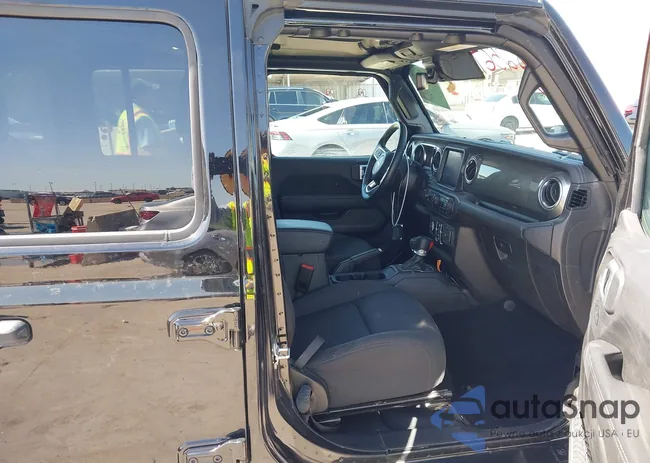 1C4HJXEN5PW508257: 42007569