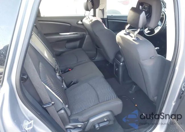 3C4PDCAB1JT529742: 42009247