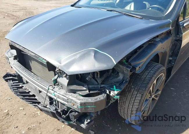 3FA6P0D92LR175469: 42008500