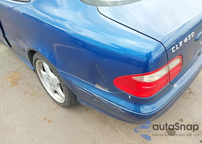 WDBLJ70GX2F198469: 42008839