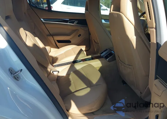 WP0AA2A7XDL014047: 42010031