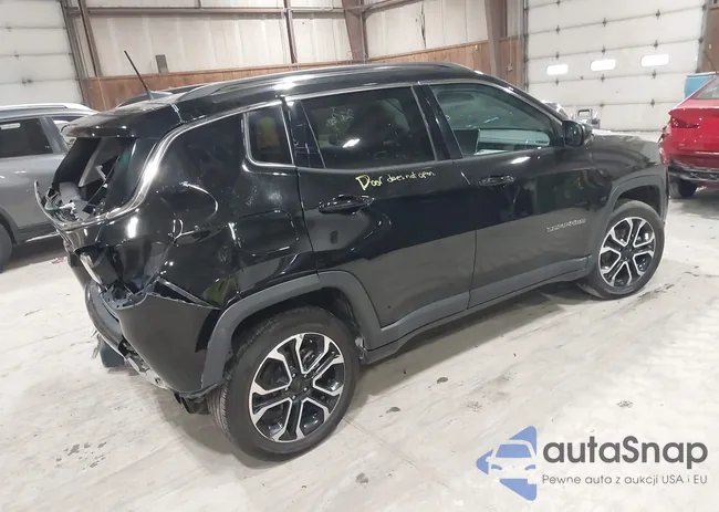 3C4NJDCB3NT161251: 42010396