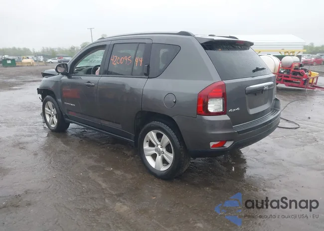 1C4NJDEB8GD808815: 42009544