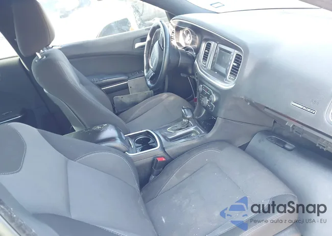 2C3CDXBG4FH752247: 42009738