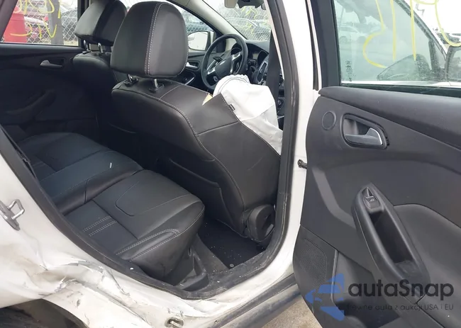 1FADP3N2XDL225397: 42010915