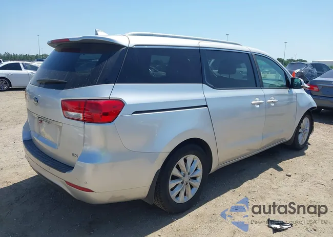 KNDMC5C13G6207323: 42010932