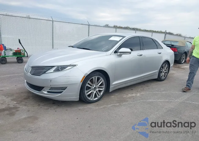 3LN6L2G95ER822135: 42011328