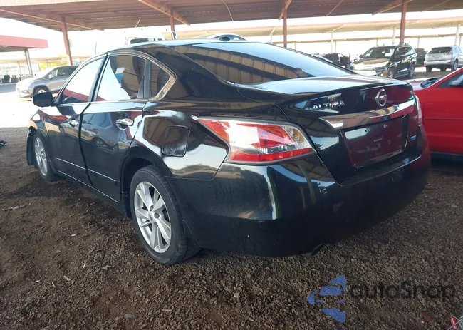 1N4AL3AP2EC324524: 42010647