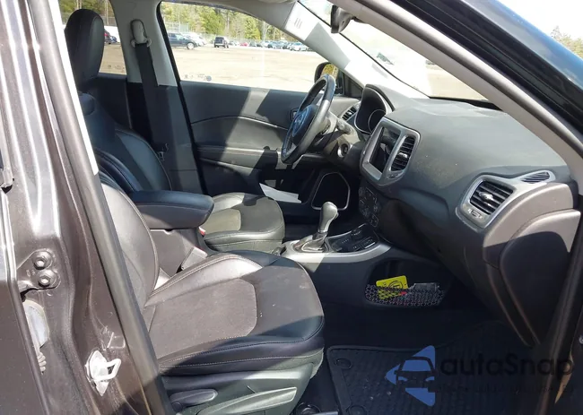 3C4NJDBB9JT253055: 42010814