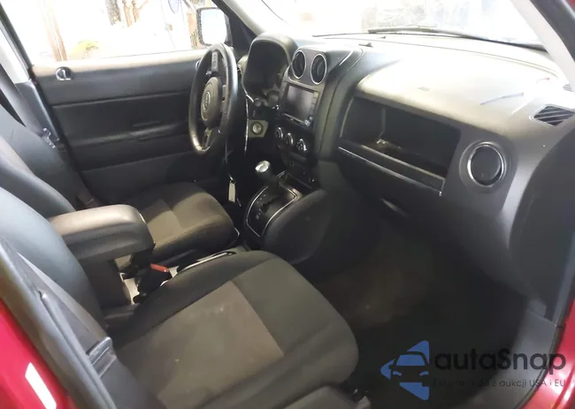 1C4NJRFB9ED693764: 42012389